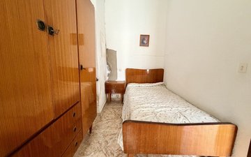Property slide 22