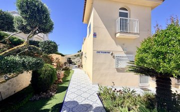 Property slide 22