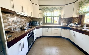 Property slide 20