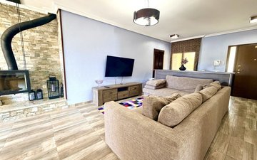 Property slide 21