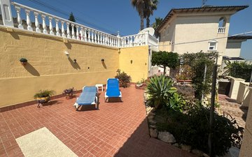 Property slide 17