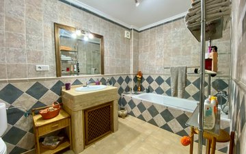 Property slide 42