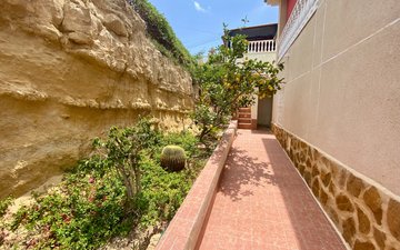 Property slide 75