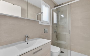 Property slide 10