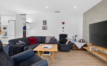 Property slide 17
