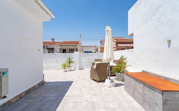 Property slide 10