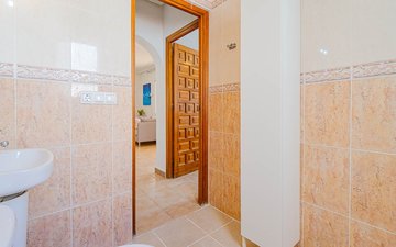 Property slide 39