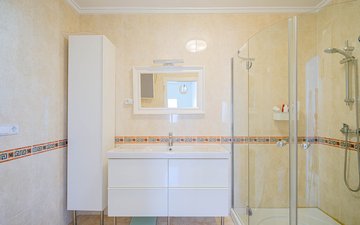 Property slide 67
