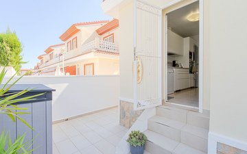 Property slide 25