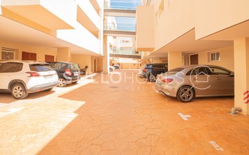 Property slide 32