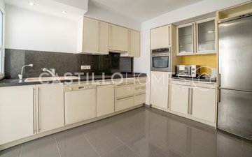Property slide 18