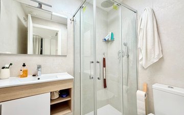 Property slide 17