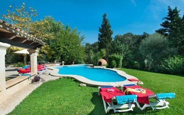 Property slide 18