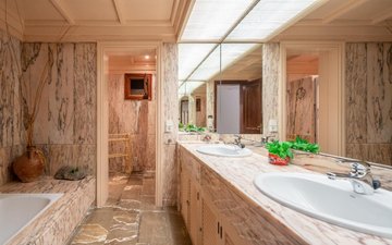 Property slide 20