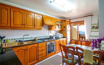 Property slide 19