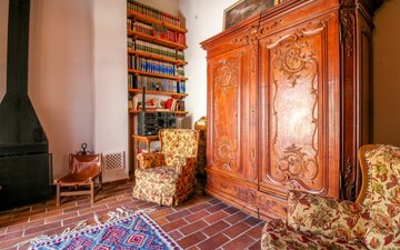 Property slide 19