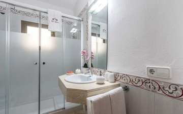 Property slide 14