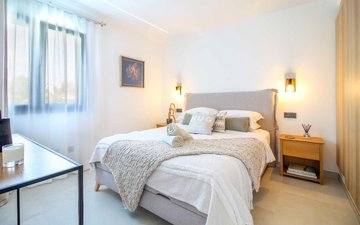 Property slide 15