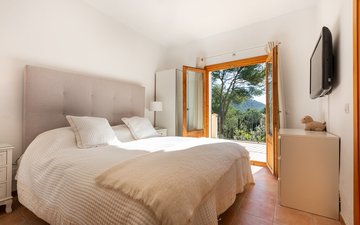 Property slide 17