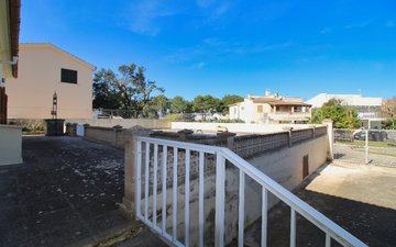 Property slide 18
