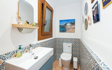 Property slide 9