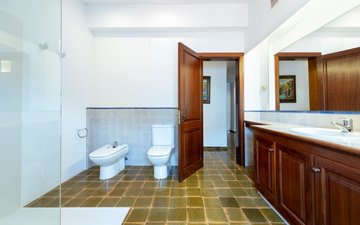 Property slide 16