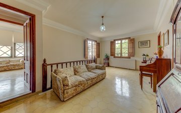 Property slide 16