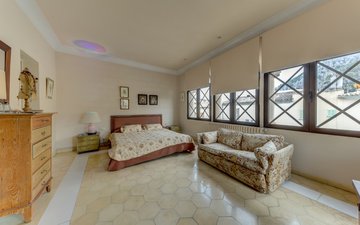 Property slide 17