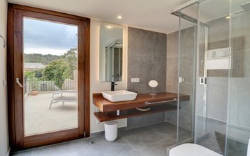 Property slide 18