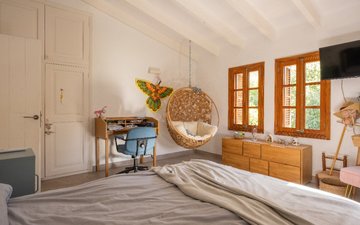 Property slide 18