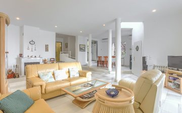 Property slide 5