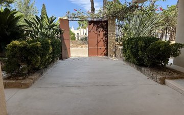 Property slide 19