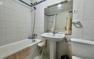 Property slide 16