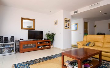 Property slide 19
