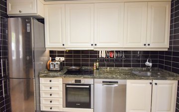 Property slide 10