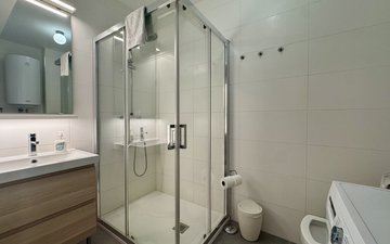 Property slide 17