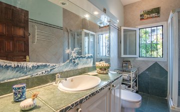 Property slide 17