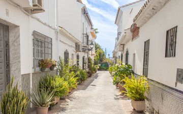 Property slide 16