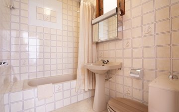 Property slide 10