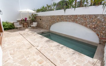 Property slide 6