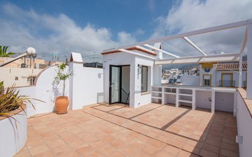 Property slide 16