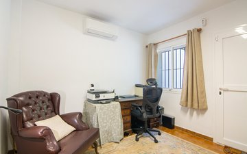 Property slide 14