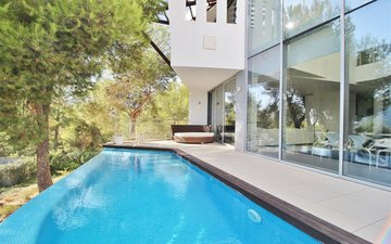 Property slide 7