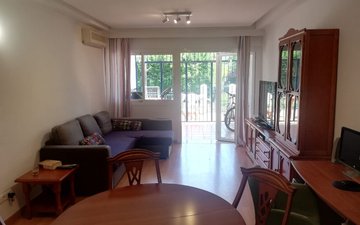 Property slide 32