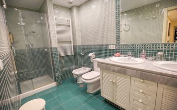 Property slide 21
