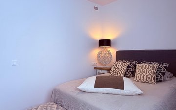 Property slide 10