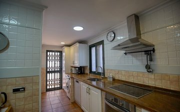 Property slide 10
