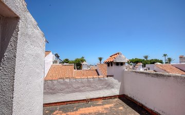 Property slide 21