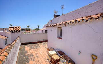 Property slide 22