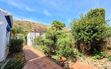 Property slide 44
